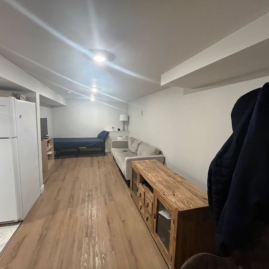 Riversdale - 2 Bedroom Lower Unit - 719B Ave I S - Photo 1