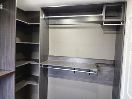 For Lease - 16 Saunter Court, Brampton, Ontario - Photo 2