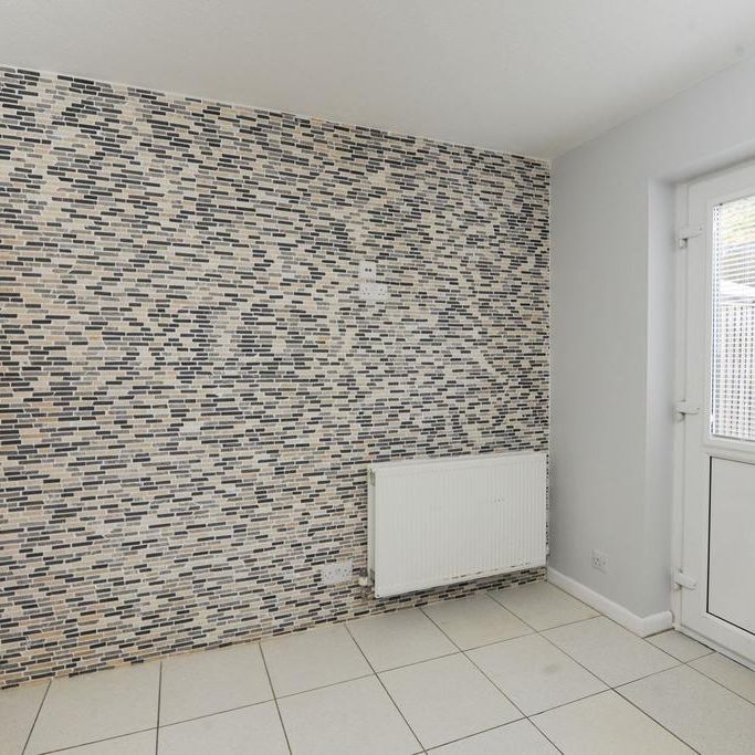 2 bedroom semi-detached house to rent - Photo 1