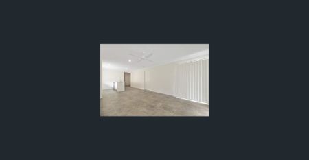 Modern Beachside Living Just Metres From The Water - Photo 2