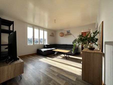 Location Appartement 4 pièces 67m² - Photo 2