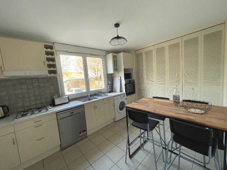 Location Maison 5 pièces 10m² - Photo 5