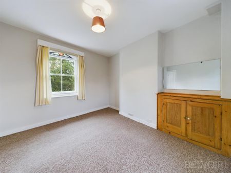 2 bedroom terraced house to rent - Photo 4