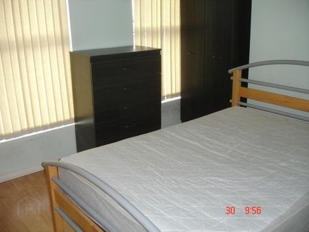 101 Edinburgh Street, Lisburn Road, Belfast, BT9 7DT - Photo 4