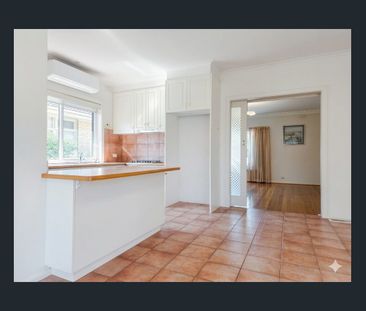 Available Now - Charming 3-Bedroom Family Home in Prime Cheltenham ... - Photo 3