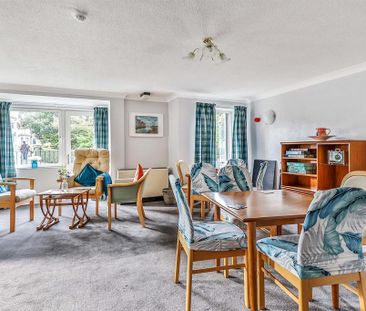 1 bedroom retirement property to rent - Photo 2