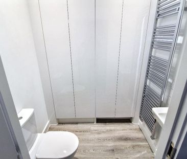 3 bedroom terraced house to rent - Photo 3