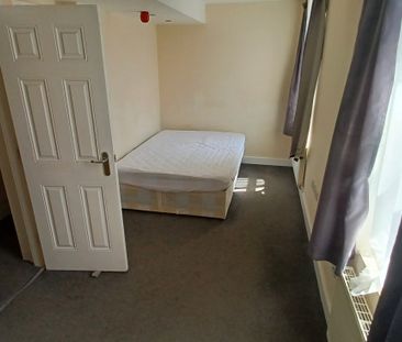 Harold Mount, Hyde Park, Leeds, LS6 1PW - Photo 4