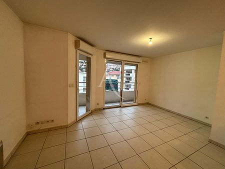 Location Appartement 2 pièces 37m² NICE 06100 - Photo 3