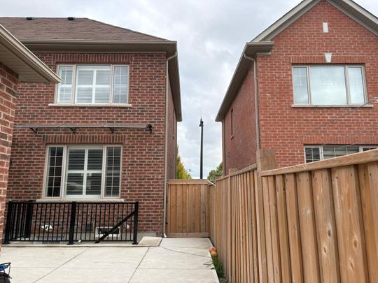 For Lease - 18 Primo Road Unit# Main, Brampton, Ontario - Photo 1