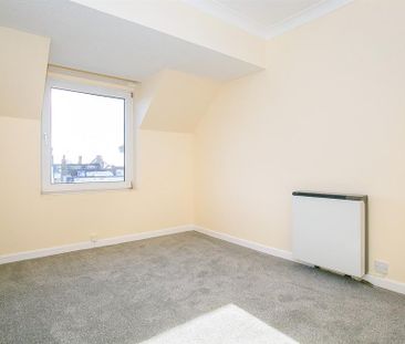 1 bedroom retirement property to rent - Photo 5