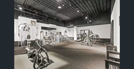 Fully furnished modern apartment in Central Chatswood! ( Flexible lease term from three months!) - Photo 3