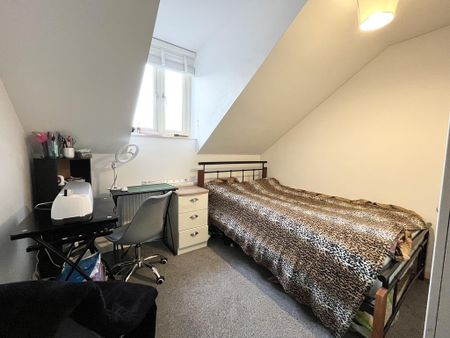 2 bedroom apartment to rent - Photo 5