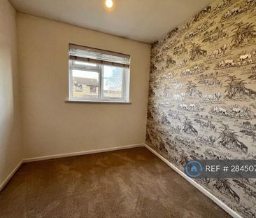 3 bedroom terraced house to rent - Photo 3