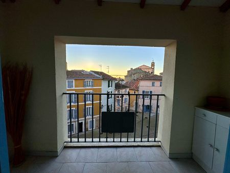 Location Appartement 2 pièces 43m² - Photo 3