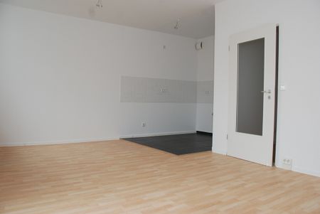 3-Raum-Wohnung mit Balkon in familienfreundlicher Umgebung - Photo 3