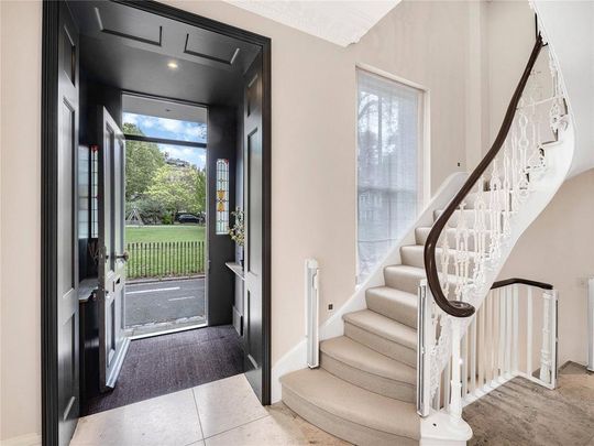 6 bedroom end of terrace house to rent - Photo 1