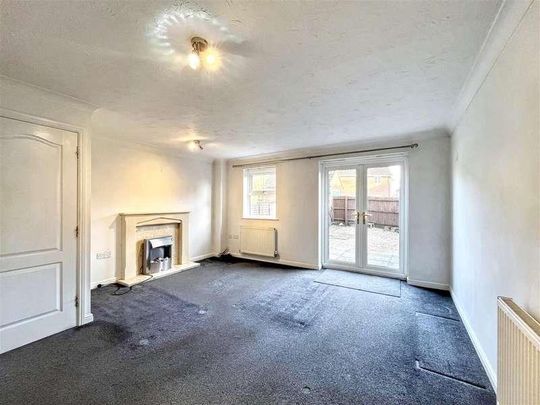 Burdock Close, Wymondham, NR18 - Photo 1