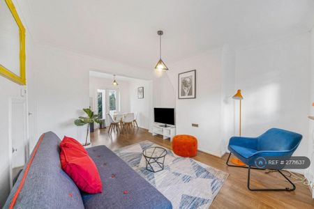 2 bedroom semi-detached house to rent - Photo 2