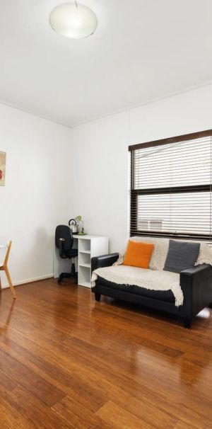 Fantastic, Fully-Furnished Apartment in Prime CBD Location - Photo 1