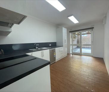 Low Maintenance Living! - Photo 5