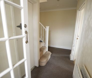 5 Bedroom House To Rent in Wallisdown - £2,150 pcm Tenancy Info - Photo 2