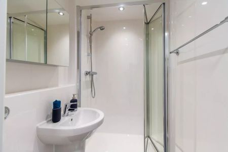 Bronze Studio - Photo 2