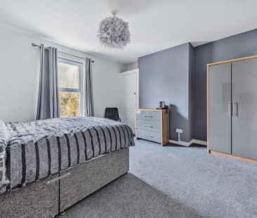 1 bedroom in a house share to rent - Photo 5