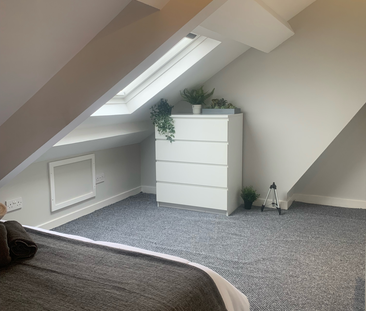 Ninth Avenue Unit 3 - Photo 2