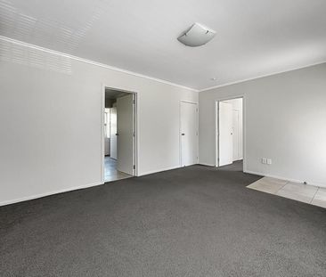 1/216 Beach Road, Campbells Bay - Photo 2