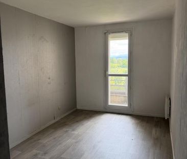 APPARTEMENT TYPE 4 -L'EXCELSIOR - ISLE D'ABEAU - Photo 4