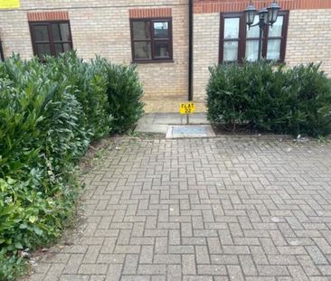 2 bedroom penthouse to rent - Photo 2