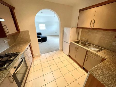 2 bedroom flat to rent - Photo 5