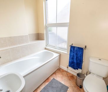 4 bedroom property to rent Chandos Street, Leamington Spa, CV32 - Photo 2