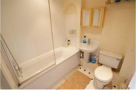 1 Bed Flat, Castle Court, SE26 - Photo 5