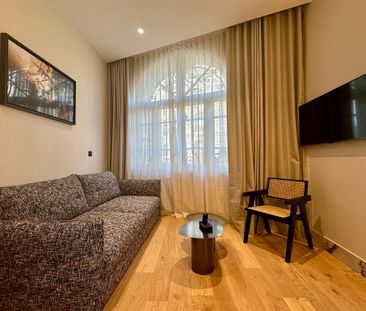 Appartement à louer rue de Rennes, Paris 6ème - Photo 4