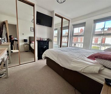 3 bedroom house to rent Lanfranc Road, Worthing, West Sussex, BN14 - Photo 3