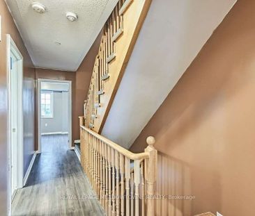 Townhouse For Lease | E8142532 - Photo 2