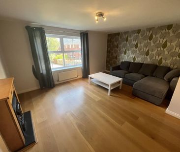 3 bedroom flat to rent - Photo 5