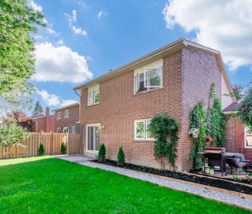 For Lease - 270 Yorkshire Drive Unit# Rear, Newmarket, Ontario - Photo 2