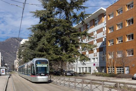 Studio standard de 18 à 19m2 meublé et équipé - Photo 2