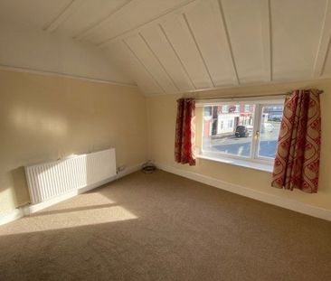 Badger Bait, Little Neston - Photo 3