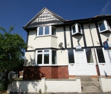 6 Bed - Rokeby Gardens, Headingley, Leeds - Photo 1