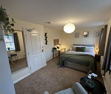 1 bedroom in a house share to rent - Photo 4