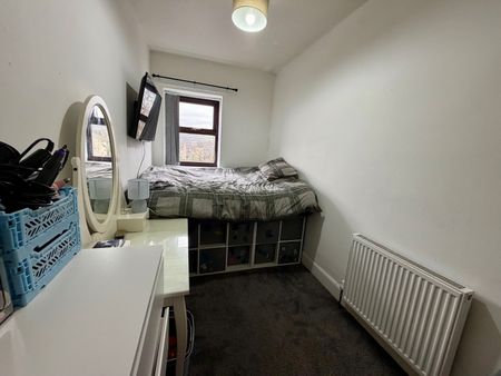 Vale Lane Top, Vale mill lane, Keighley, Haworth - Photo 4