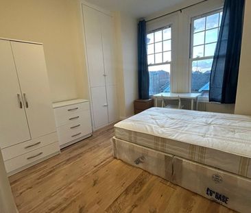 Room in a Shared Flat, Rutland Park Mansions, NW2 - Photo 3