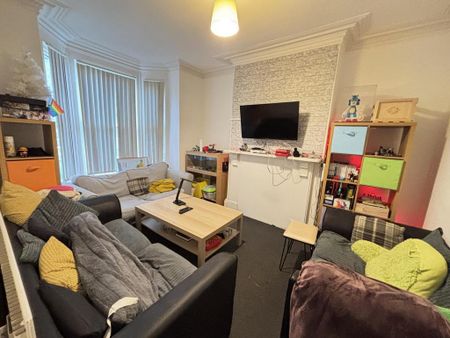 4 bedroom house to rent - Photo 2