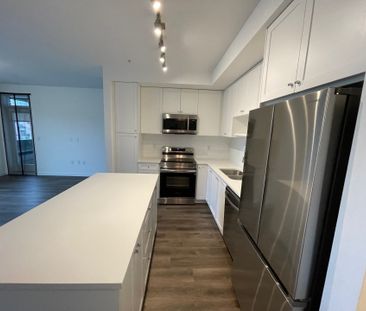 Unit 305 - Beautifully Designed/Three Bedrooms Condo at The Grove - Photo 3