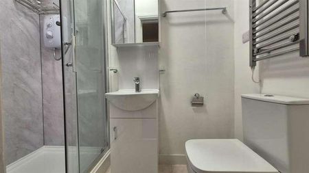 Flat College Road, Moseley, Birmingham, B13 - Photo 2