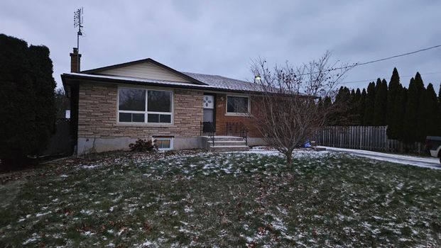 For Lease - 611 Geneva Street Unit# upper, St. Catharines, Ontario - Photo 1